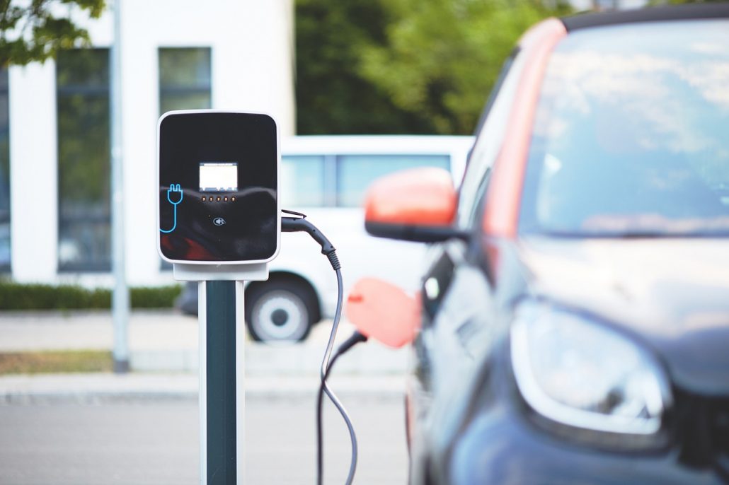 China Surpasses 10 Million Electric Vehicle Charging Points as NEV Adoption Soars