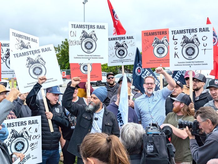 Government-Mandated Arbitration Halts Canada Rail Strike