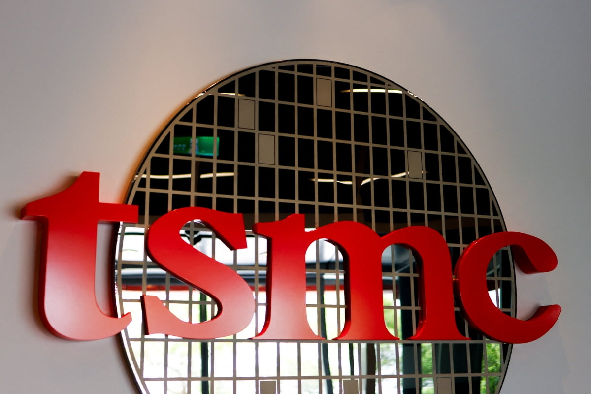 TSMC Reports Robust Q3 Growth, Fueled by AI and Smartphone Demand