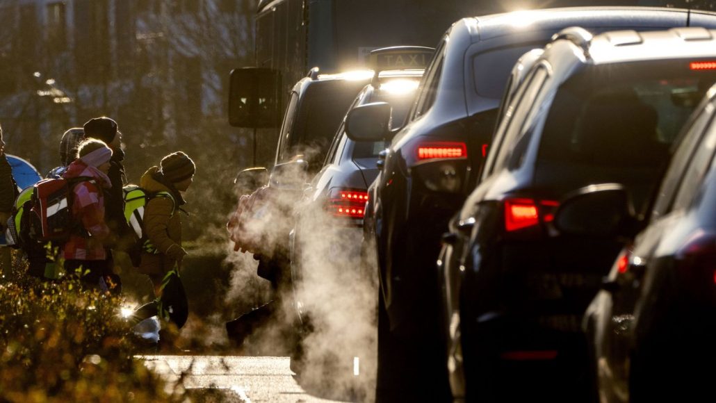 Climate Activists Target SUVs in Edinburgh Over Valencia Floods