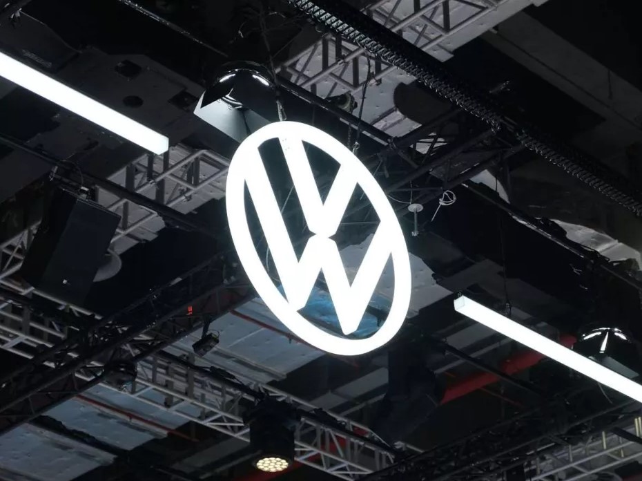 Volkswagen Faces Major Challenges Amid Cost-Cutting Measures and Global Competition