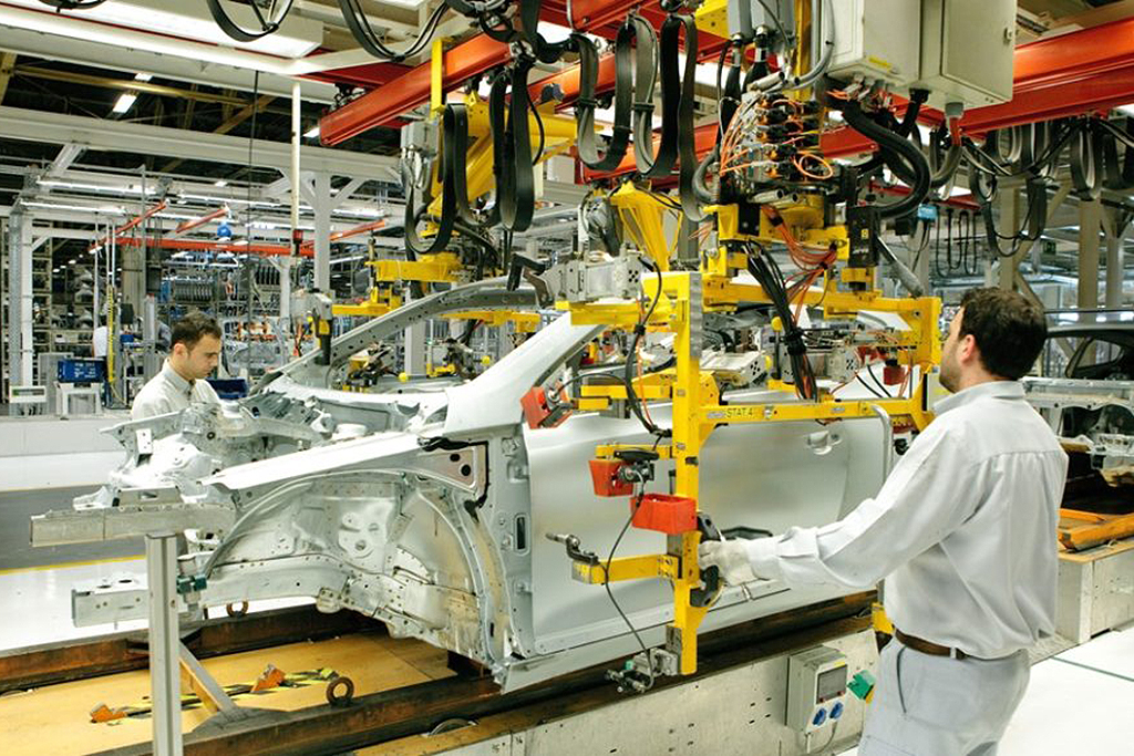 Portuguese Automotive Component Industry Faces Economic Strain Amid European Crisis