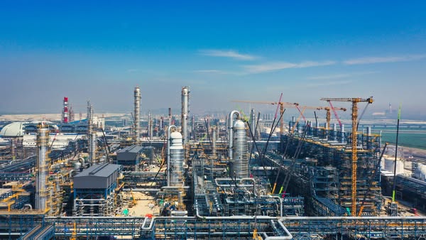 Sinopec Completes $5.7bn Expansion at Zhenhai Refinery, Strengthening Petrochemical Production