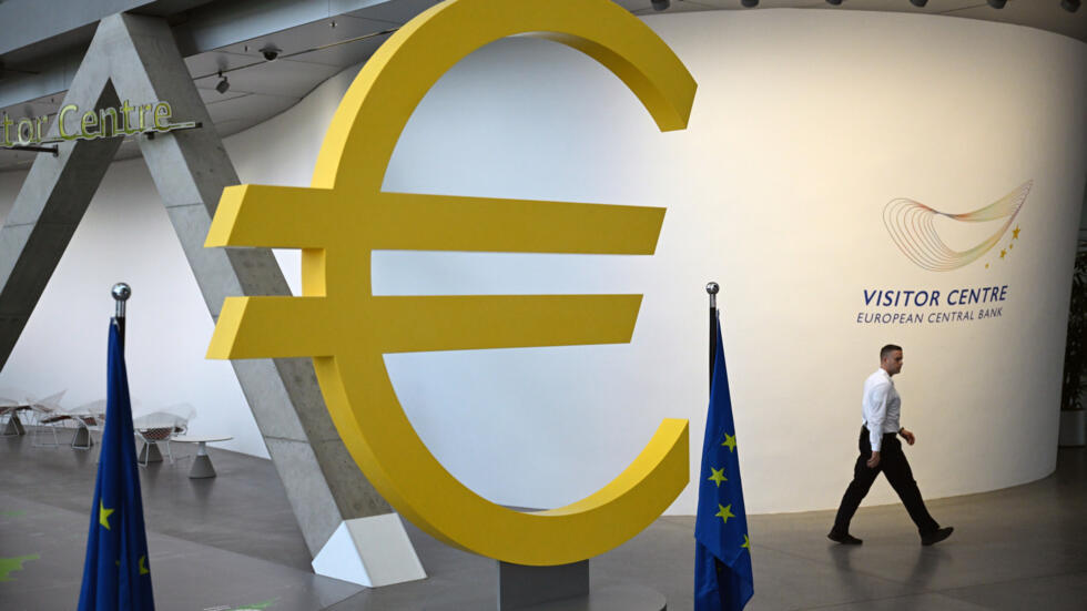 Eurozone Inflation Surpasses Expectations, Euro Faces Pressure Amid Trade Fears