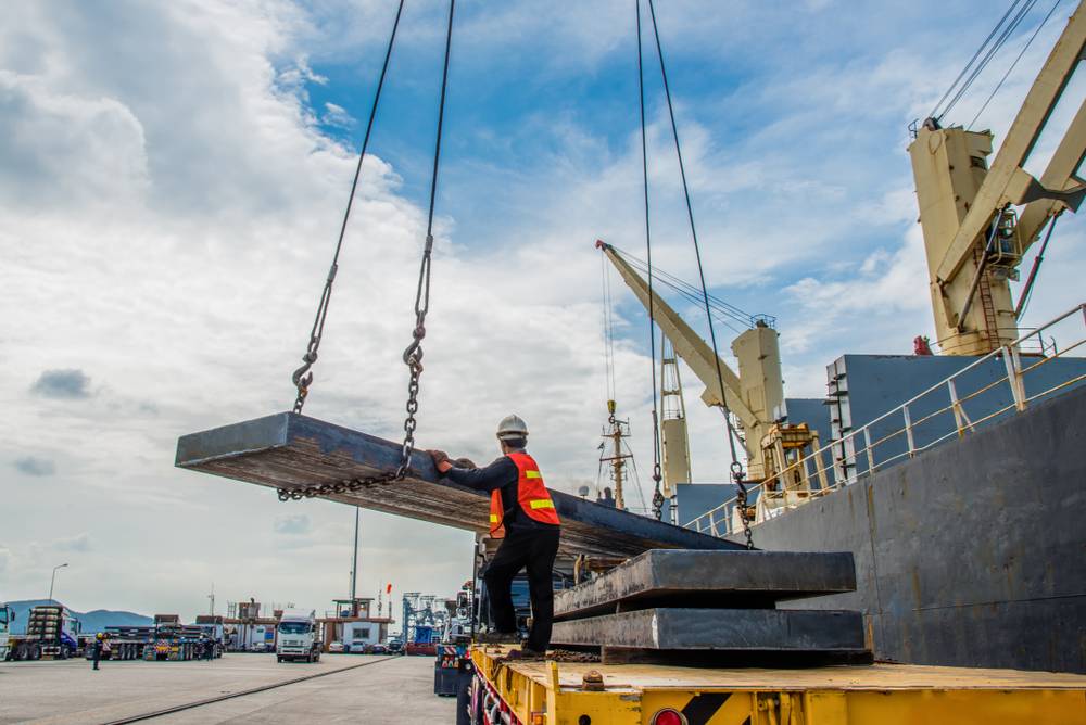 Steel Imports Drop Sharply in April 2025, Reports AISI