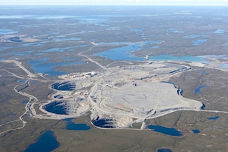 Burgundy Halts Ekati Pit Mining Amid Market Downturn