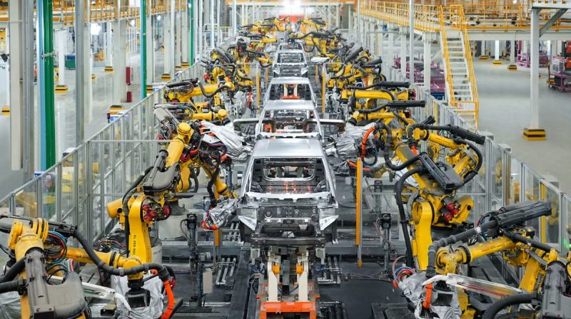 EU Car Production Decline Signals Deepening Crisis in Automotive Sector