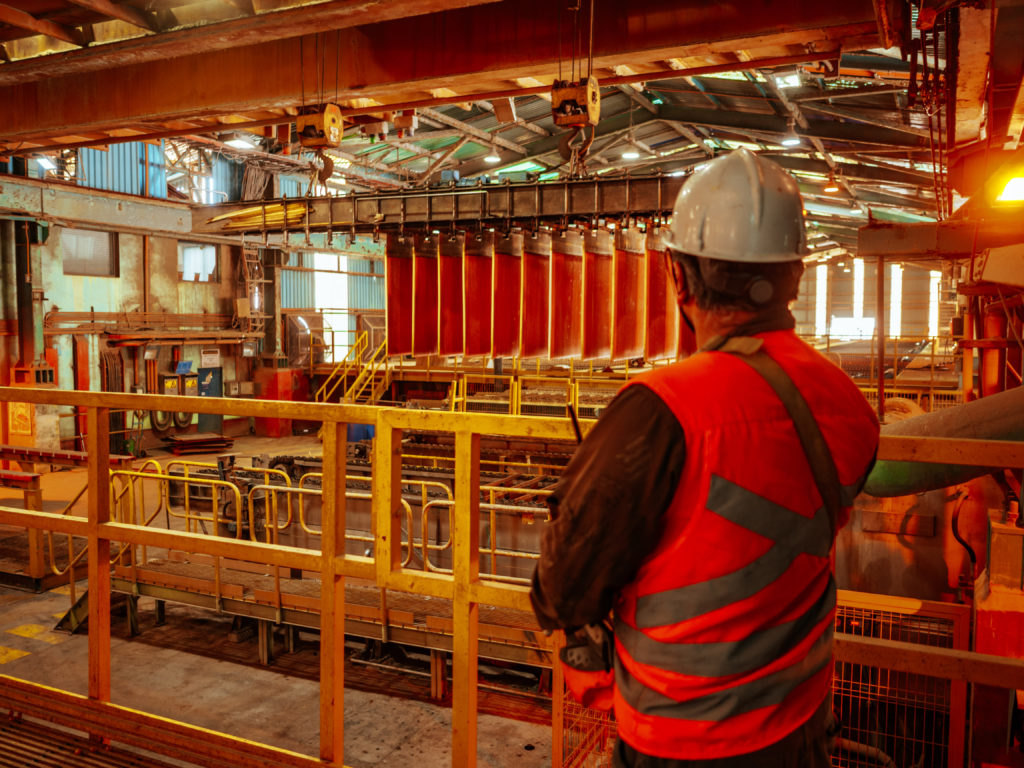 Copper’s Tight Supply and Tariff Risks Set for a Volatile 2026