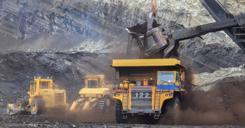 Iron ore production in China fell to 923.6 million tons in January–November 2025