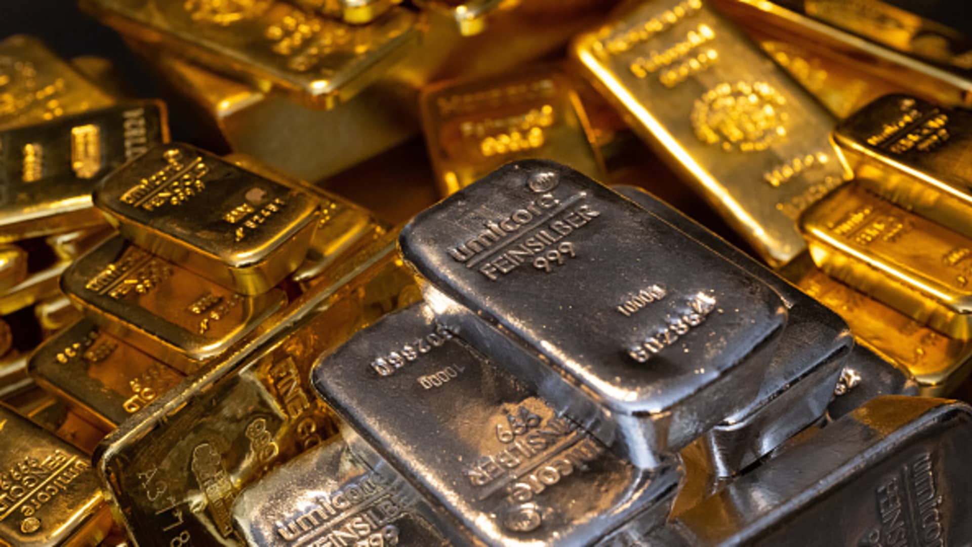 Gold and Silver Prices Reach Record Highs Amid Geopolitical Tensions and Market Optimism