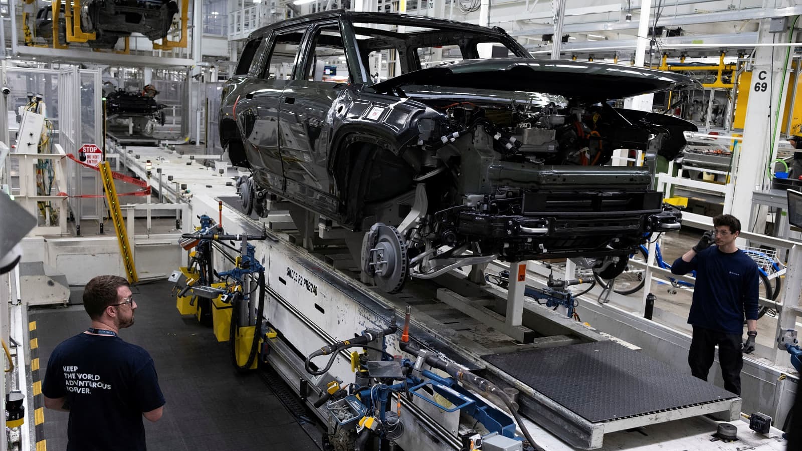 US Auto Production 2026 Outlook: EV Reset Drives Steel and Hybrid Demand