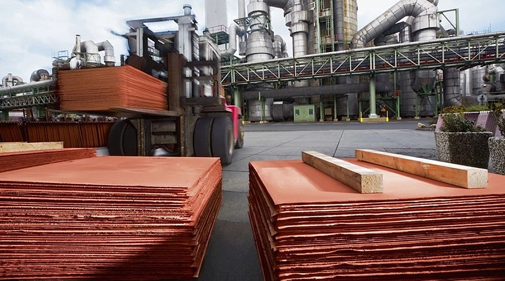 Aurubis Earnings Drop Amid Strategic Expansion and Rising Metal Prices