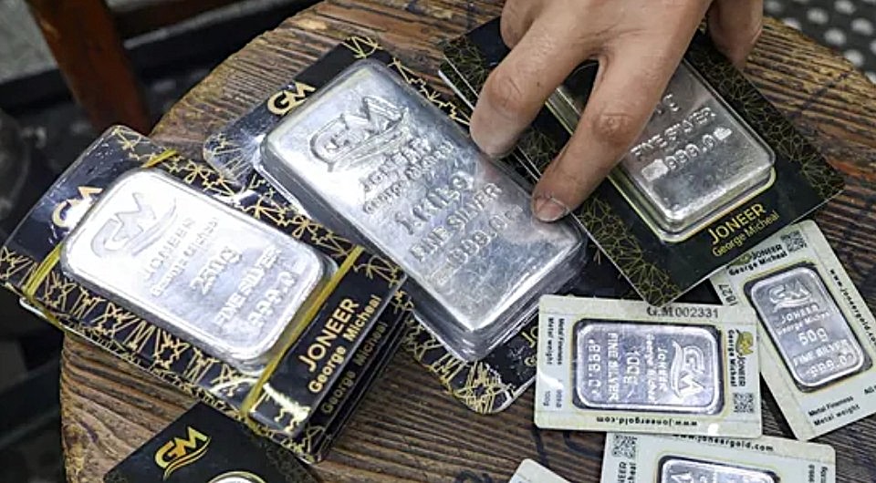 Silver Price Extends Volatile Run with Surge Above $86