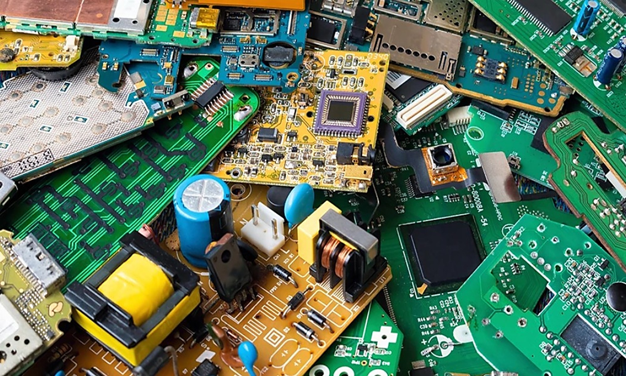 E-Scrap Shipments in Indonesia: Environmental Groups Demand Return of 914 Containers