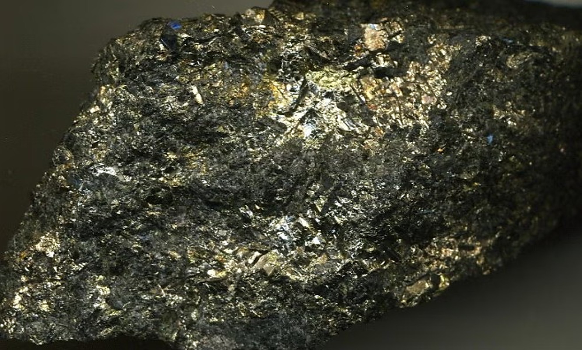 Centaurus Glencore Nickel Supply Deal Secures Long-Term Offtake in Brazil