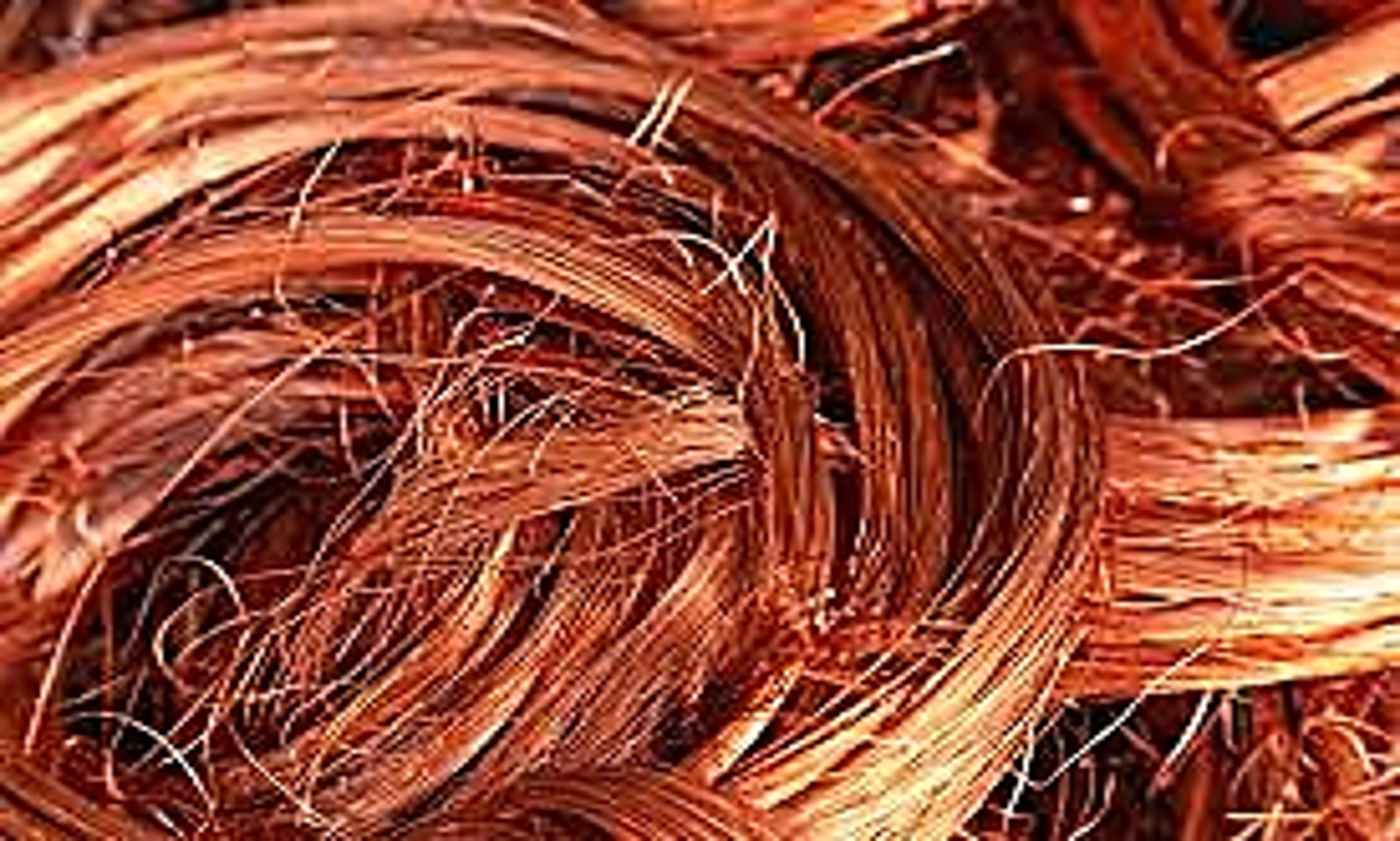 China Copper Prices Fall Amid Rising Stocks and Stronger Dollar
