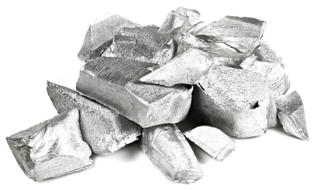 Aluminum Hits Four-Year High as Hormuz Risk Returns