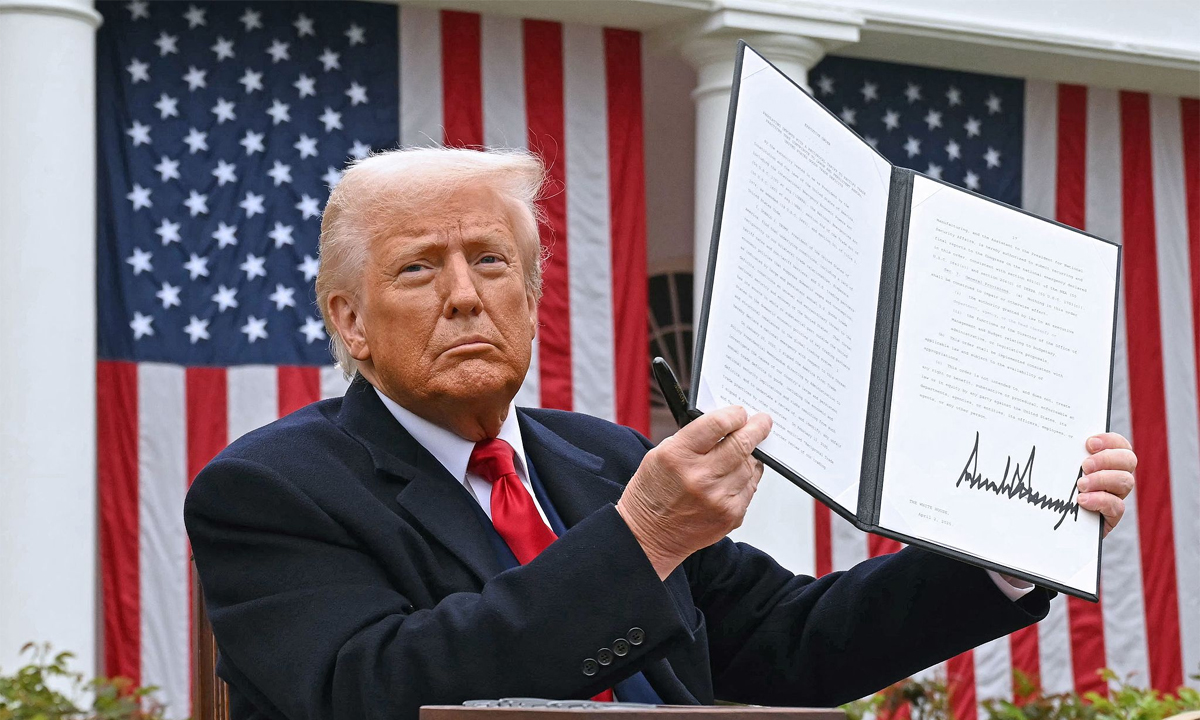 Trump Overhauls Section 232 Tariffs on Steel, Aluminum, and Copper Derivatives: What the New Flat-Rate Structure Means for Metal Markets
