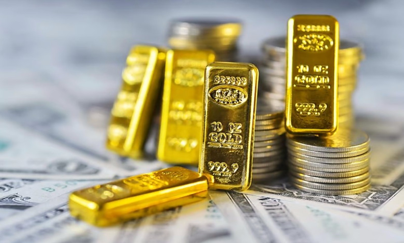 Gold Rebounds as Fed Holds Rates