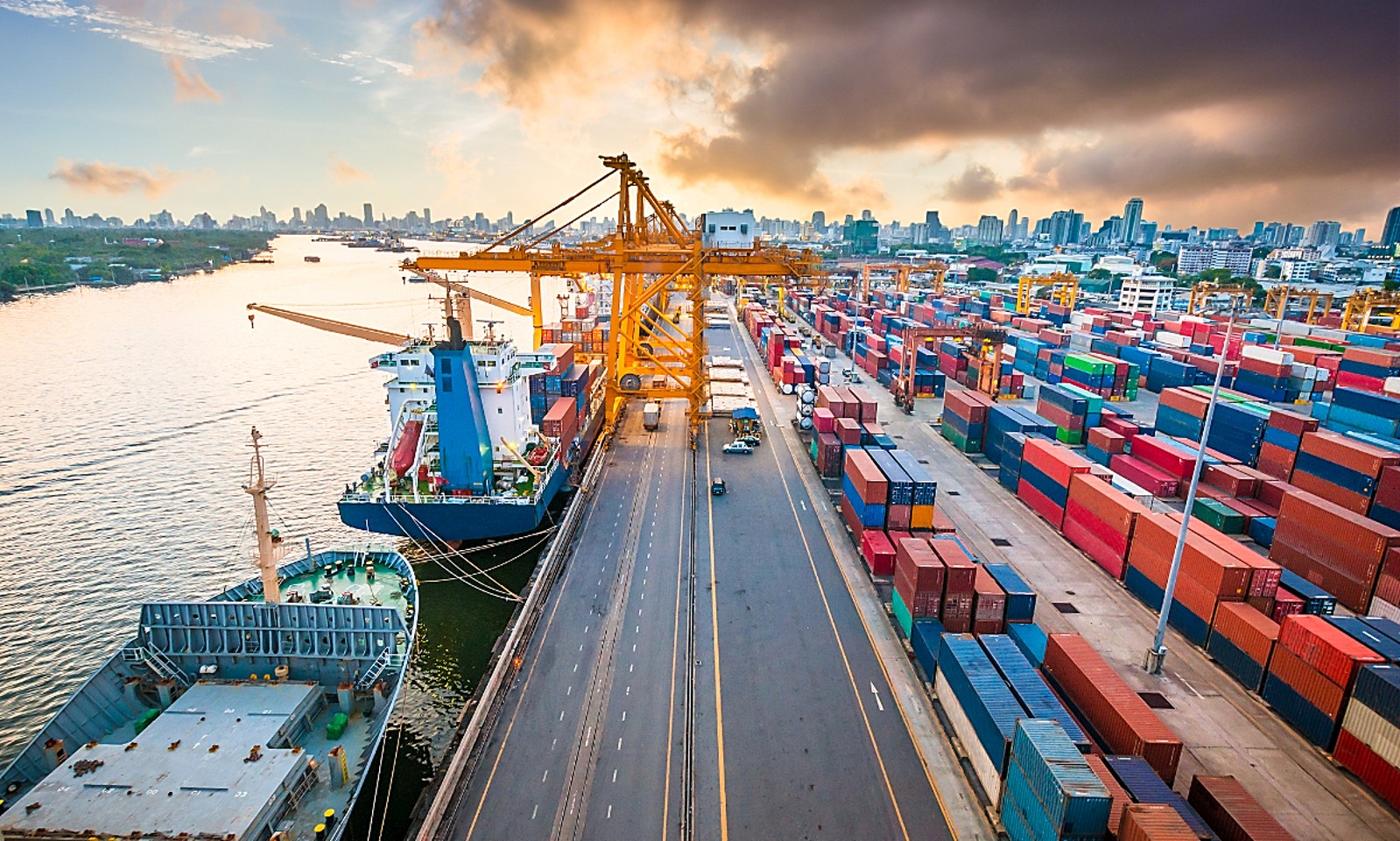 U.S. Steel Import Volumes Fall as Domestic Tariff Shield Holds Firm
