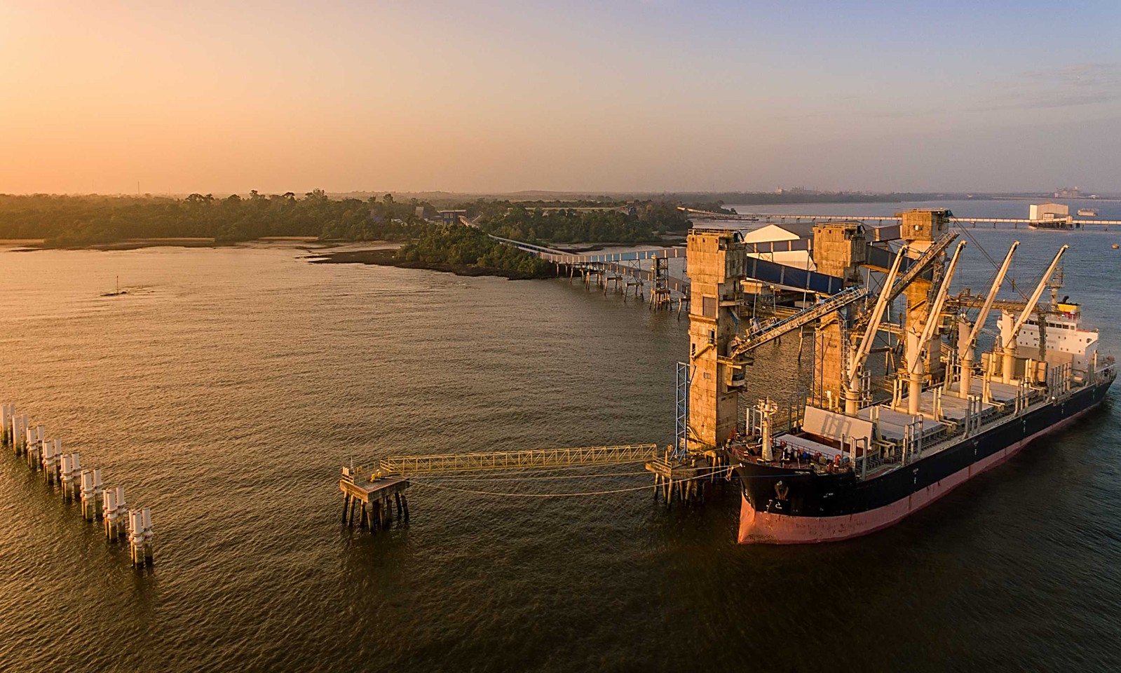 Logistical Crises Across Strategic Chokepoints Hammer Global Commodity Supply Chains