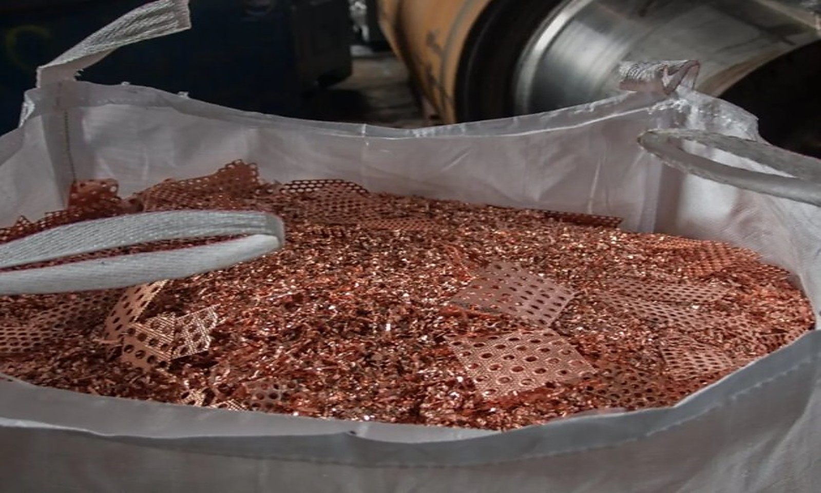 Copper Price Sets Fresh US Record as Tariff-Driven Hoarding Meets Shrinking Supply